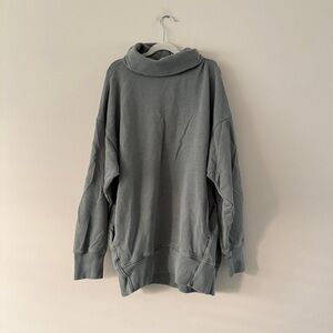 Aerie green oversized pullover sweater